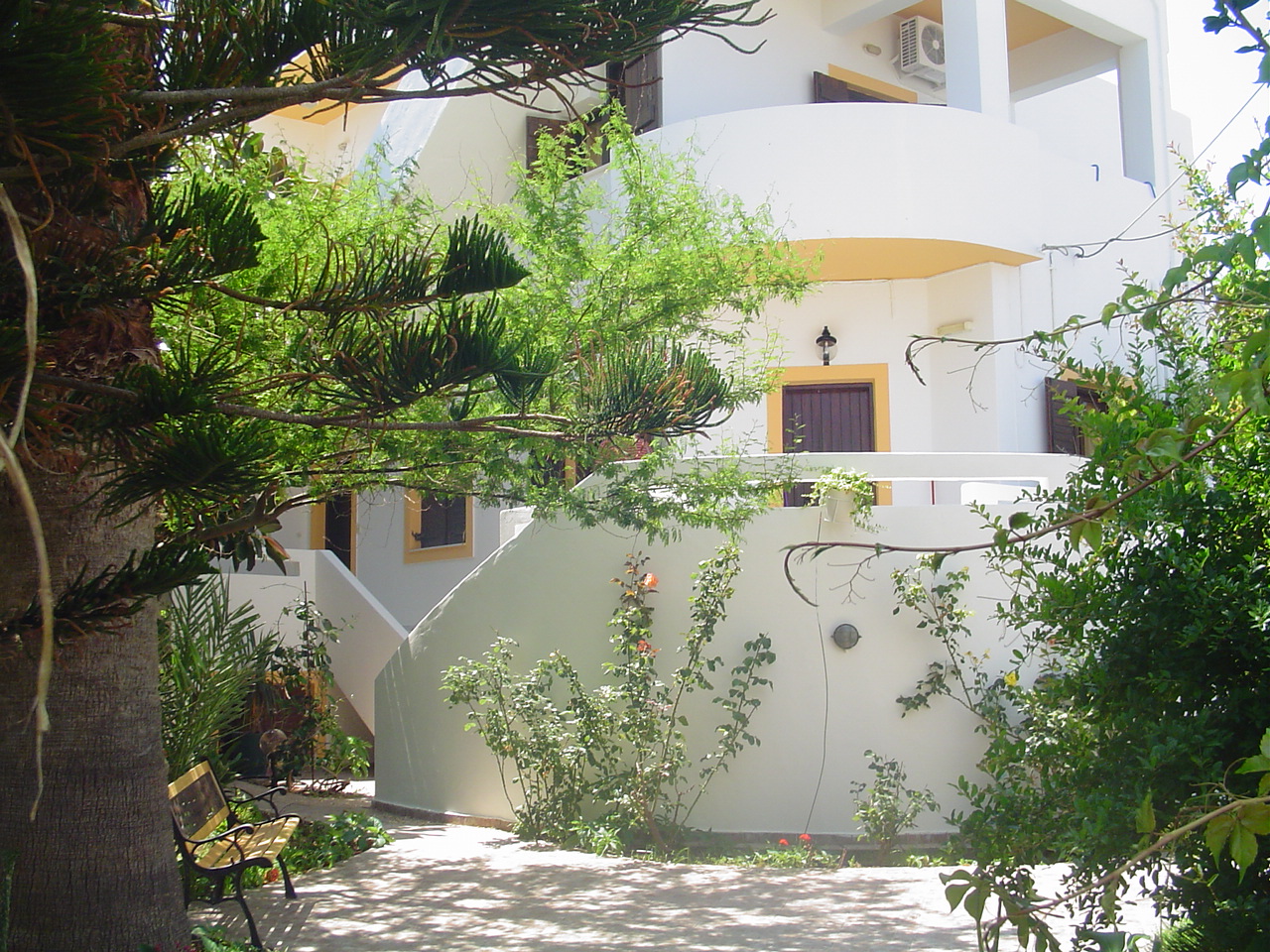 Kiveli Apartments gallery image